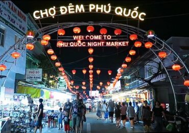 Phu Quoc Night Market (Dinh Cau Night Market)